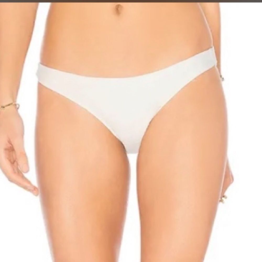 For Love & Lemons Ivory La Playa Bikini Swim Bottoms. Size Medium. NWT